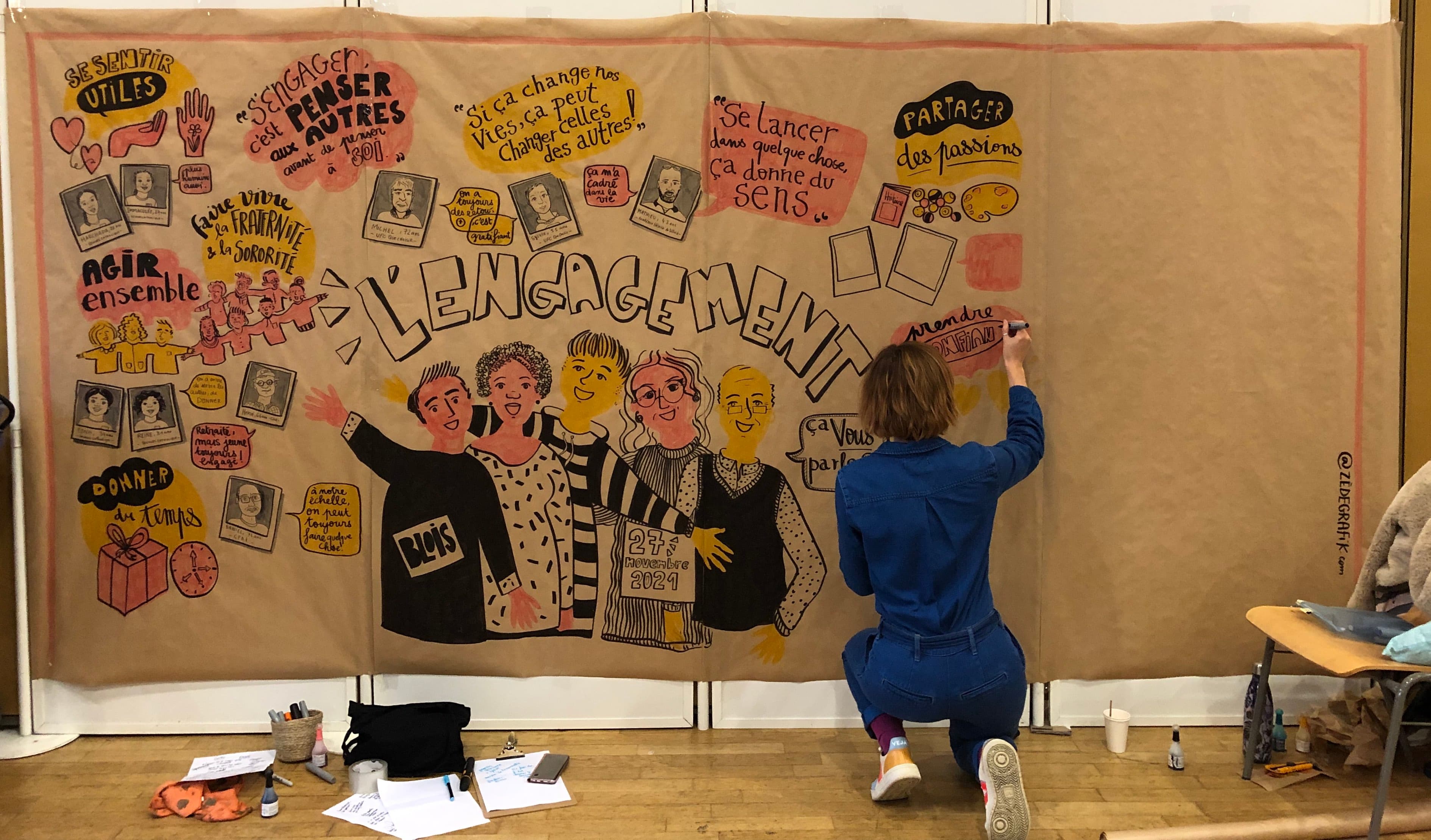 Céline Ziwès complète une fresque dessinée sur le thème de l’engagement